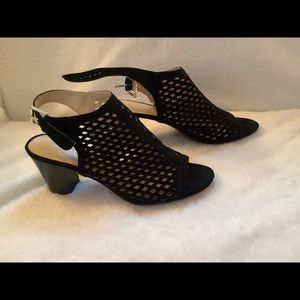 Liz Claiborne black sandals size 8